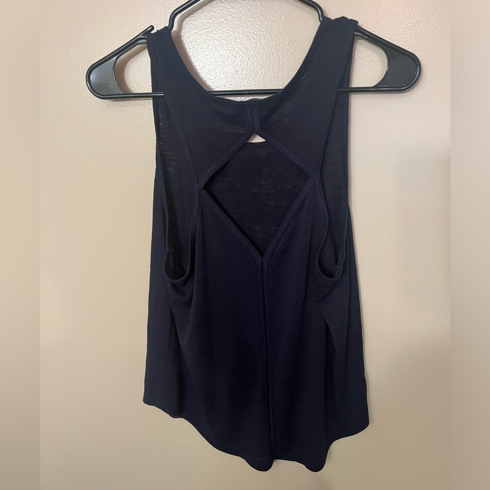 Athleta Navy Blue High Neck Sleeveless Top Sz M